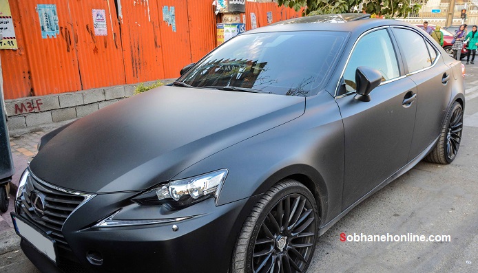 لکسوس با بدنه خاص در تهران/عکس