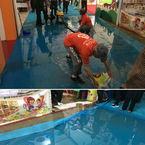 باران، نمایشگاه کتاب را تعطیل کرد!/عکس