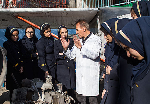 (تصاویر) اولین مدرسه هوانوردی دختران