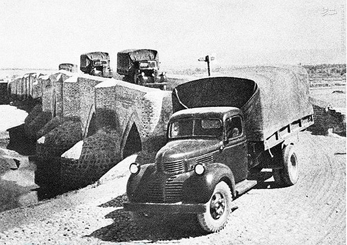 کامیون‌های ارتش آمریکا در خاک ایران/عکس