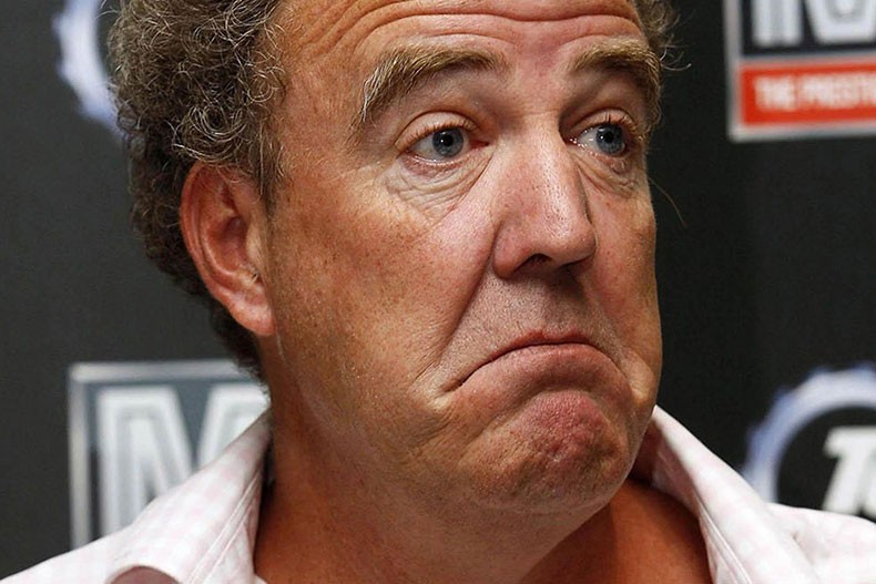 اخراج جنجالی آقای مجری!+عکس