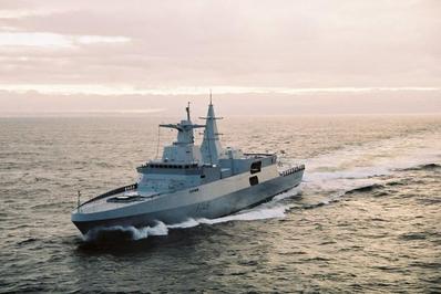 ناوچه SAS Mendi: این ناوچه سریع مجهز به چند سامانه راداری پیشرفته است و سرعت آن به 30 گره دریایی می‌رسد.