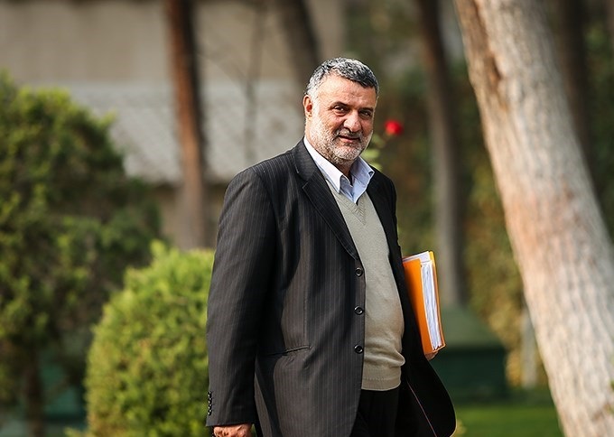 دفاعیات محمود حجتی از برنامه‌هایش در وزارت جهاد کشاورزی/کشاورز بوده و هستم /فکر می‌کنید پول داریم و بدهی گندمکاران را نمی‌دهیم/شائبه بر سر مدرک تحصیلی آقای وزیر