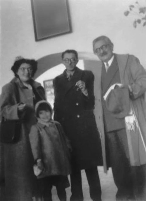 آخرین عکس از صادق هدایت