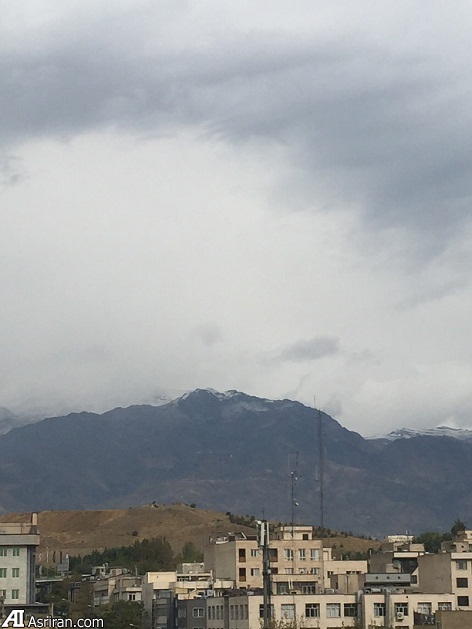 اولین برف پاییزی در تهران (عکس)