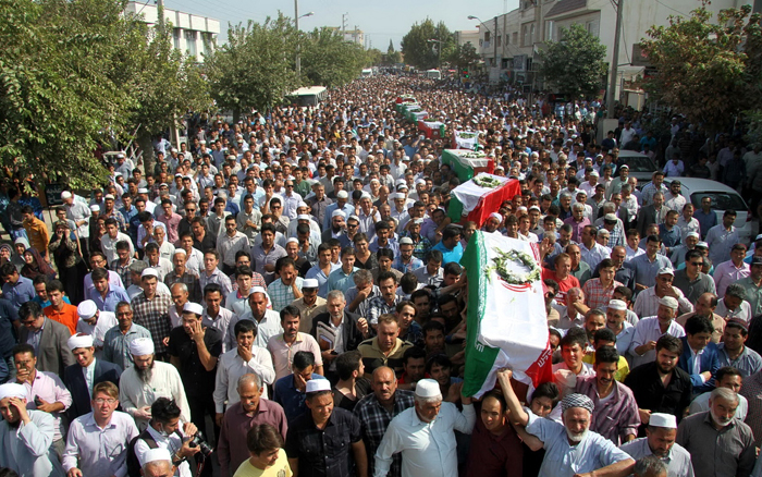 (تصاویر) خاکسپاری جانباختگان منا