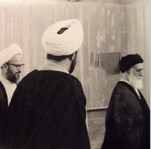 تصویر منتشر نشده از آیت‌الله مکارم شیرازی و برادر امام خمینی