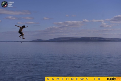 شیرجه یک مرد جهان در دریاچه سالت هیل