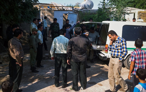 (تصاویر) پنهان‌کردن جسد برادر در چاه فاضلاب