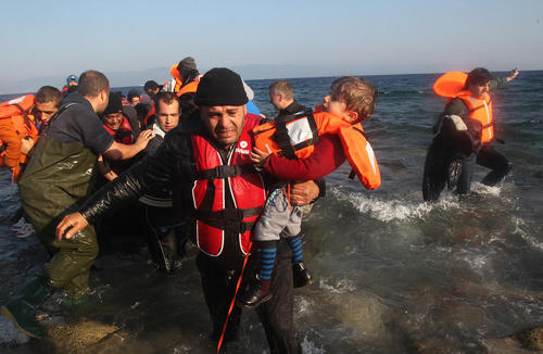 ورود پناهجویان به جزیره لسبوس یونان/عکس