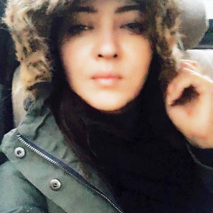 چهره نیکی کریمی در صبح سرد تهران