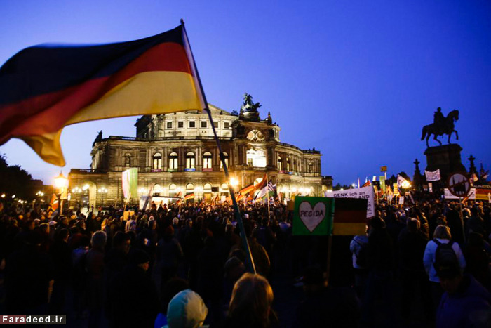 (تصاویر) راهپیمایی علیه مرکل و مهاجران