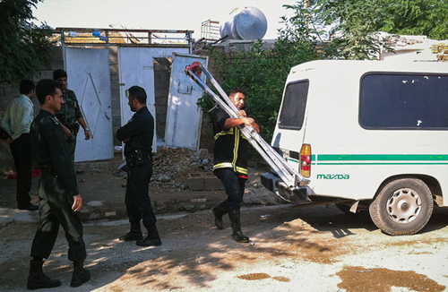 (تصاویر) پنهان‌کردن جسد برادر در چاه فاضلاب