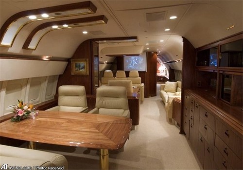 نمایی از داخل هواپیمای شخصی ترامپ