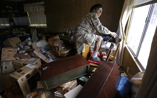 صدمات شدید ترین زلزله در کالیفرنیا آمریکا در 25 سال گذشته (+عکس)