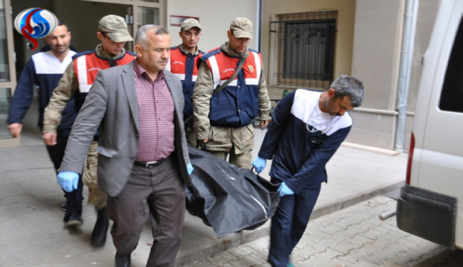 بازیگر ترک،پدرش را با چاقو کشت/تصاویر