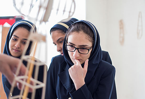 (تصاویر) اولین مدرسه هوانوردی دختران