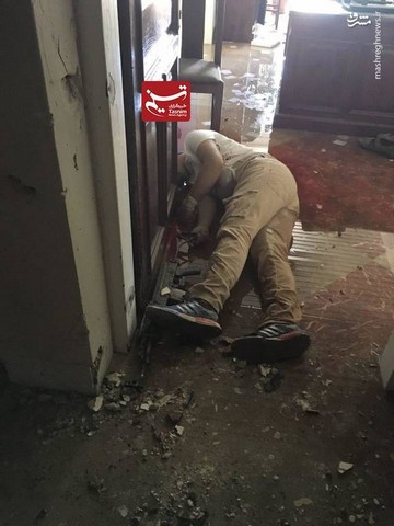 تروریستی که داخل مجلس به هلاکت رسید/عکس