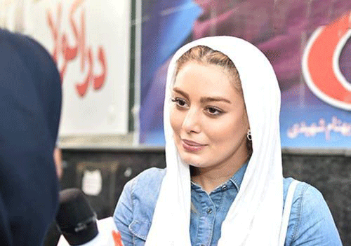 تصاویر/سحر قریشی در سینما آزادی با تیپ جدیدش!