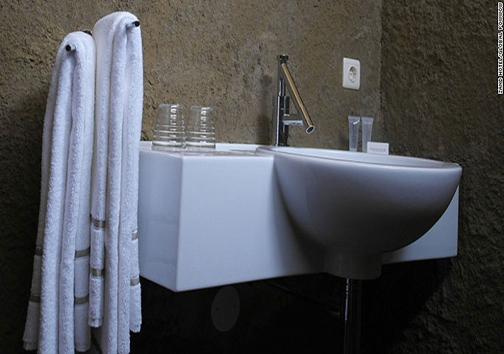 اولین هتل شنی دنیا + تصاویر