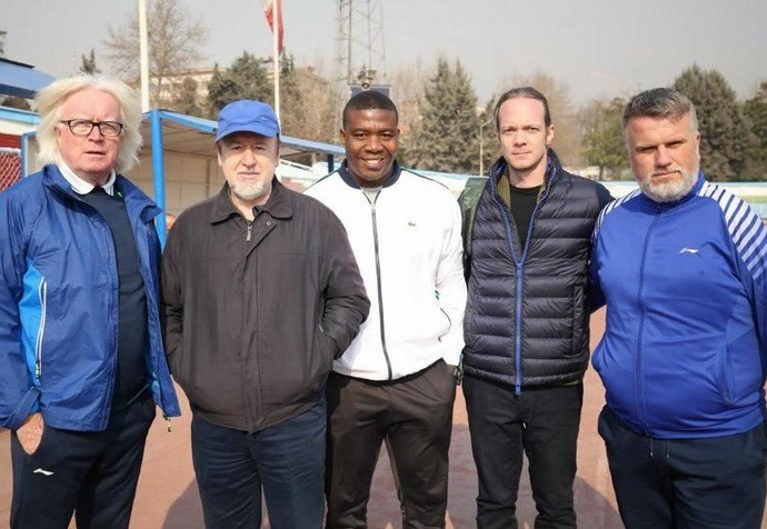 پشت پرده تاخیر در تمدید قرارداد سرمربی استقلال؛ در انتظار عملی شدن تعهد بزرگ شفر