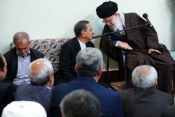 تصویری دیدنی از گفت‌وگوی خصوصی رهبری با جهانگیری