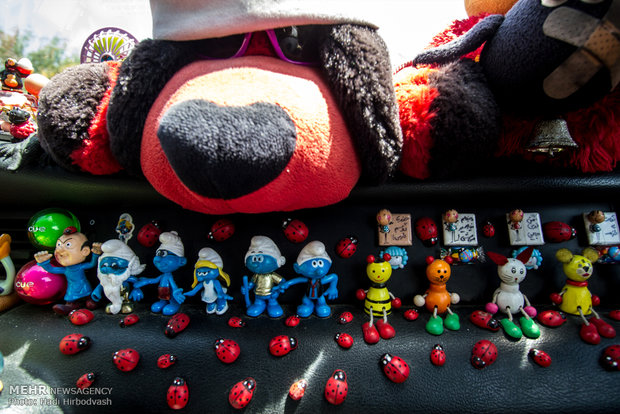 گفتگو با تاکسی عروسکی