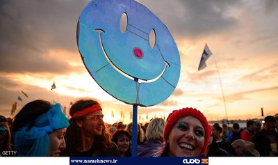 مبدع این روز، هارفی بال است که شکل لبخند معروف را نیز وی طراحی کرده است.