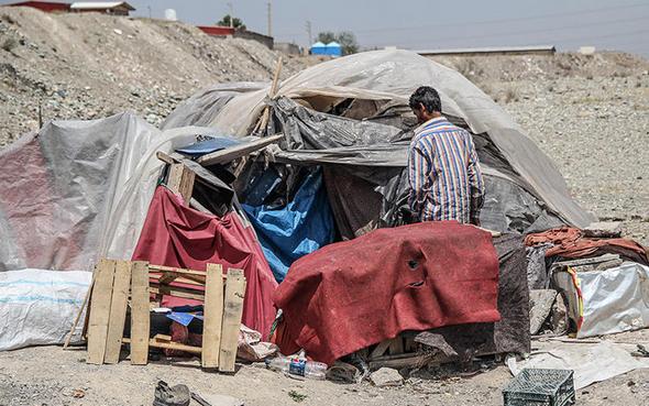 تصاویر : خانواده بی‌خانمان در حاشیه تهران