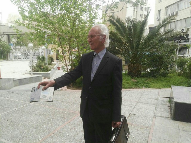 خواننده پیشکسوت رادیو و تلویزیون هم نامزد انتخابات شد/عکس