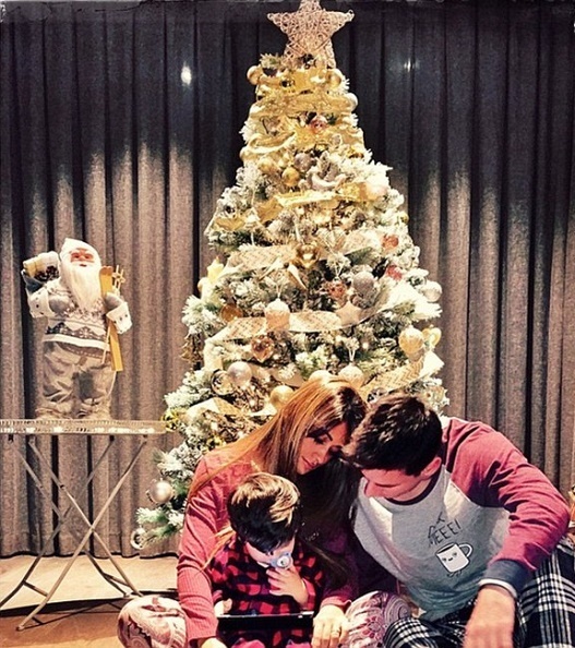 عکس جالب مسی در کنار خانواده‌اش