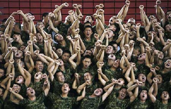 محسنی//////////////وقتی چینی‌ها دسته جمعی هنرمند می شوند + تصاویر