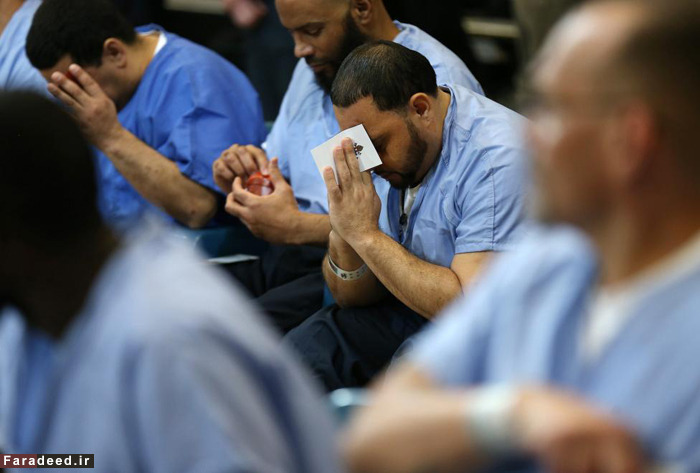 (تصاویر) پاپ فرانسیس در زندان