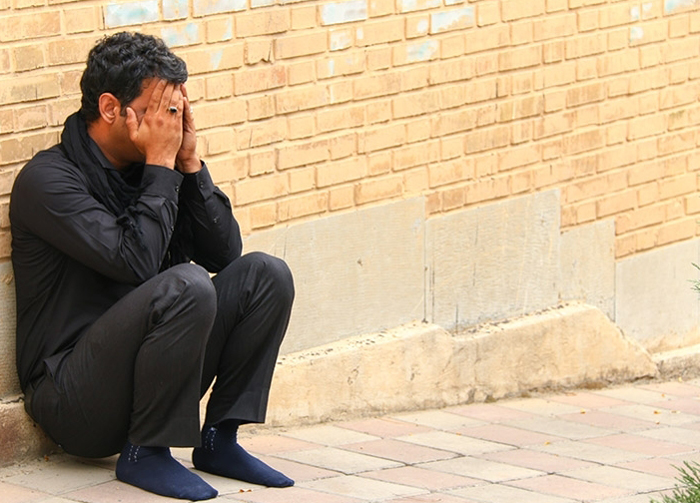 (تصاویر) گریه رضایی در سوگ سردار همدانی