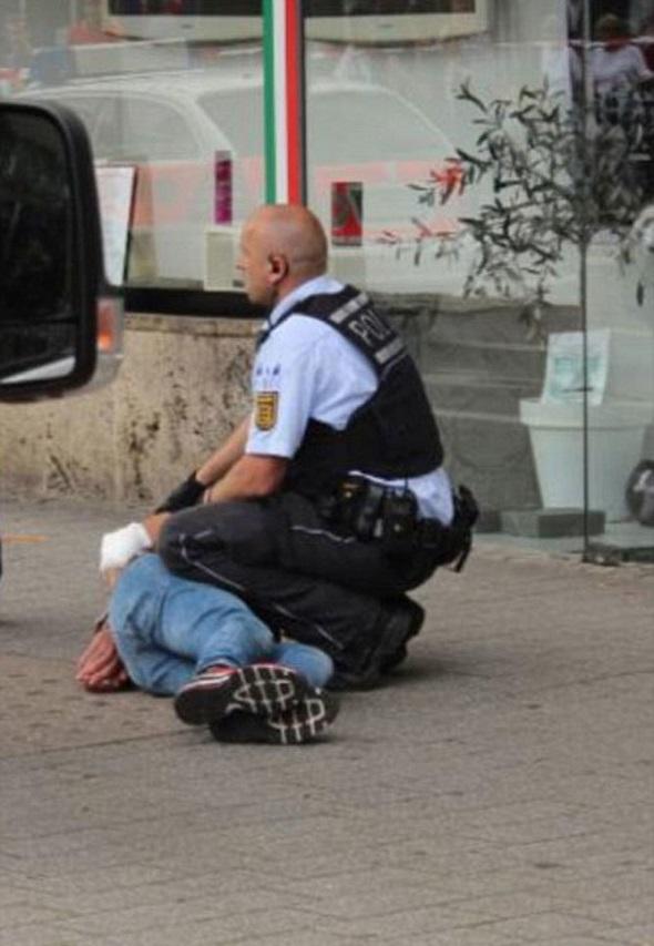 تصاویر : قمه کشی در آلمان