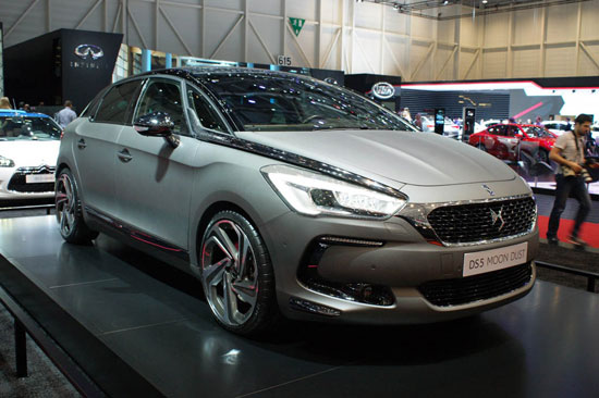 دی‌اس 5 و آغاز عصر استقلال