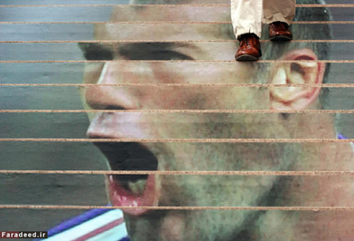 تصویری از اسطوره تیم ملی فرانسه بر روی پله‌های نزدیک سواحل لندن