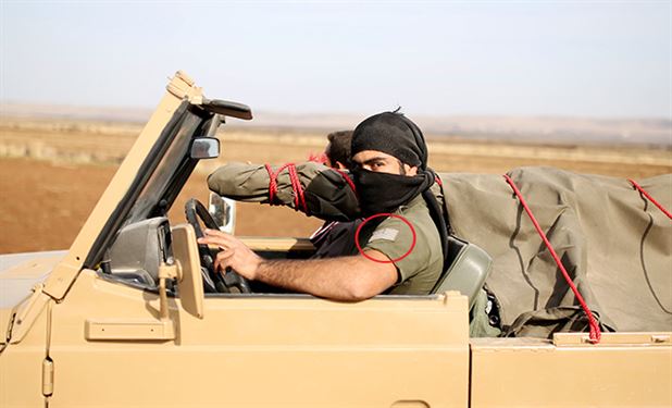 استقبال از پیشمرگه ها در ترکیه / یونیفرم آمریکایی بر تن بعضی پیشمرگه ها (+عکس)