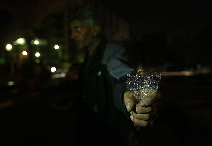 (تصاویر) بزم شبانه معتادان در پارک‌های تهران