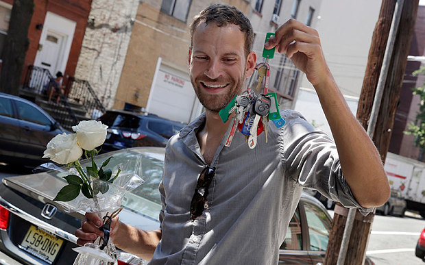 اقامت در تاکسی !‏ ‏ ‏‏