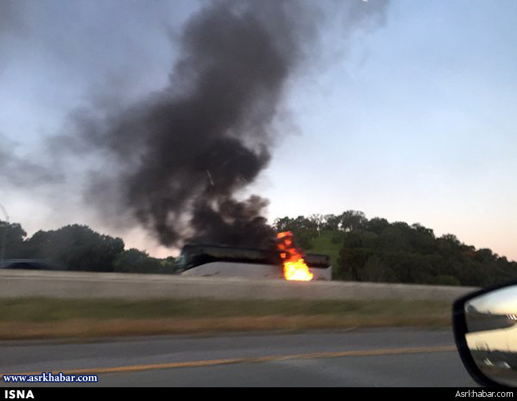 اتوبوس کارکنان اَپل آتش گرفت + تصاویر