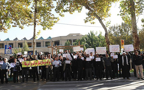 (تصاویر) استقبال دلواپسان اصفهان از 