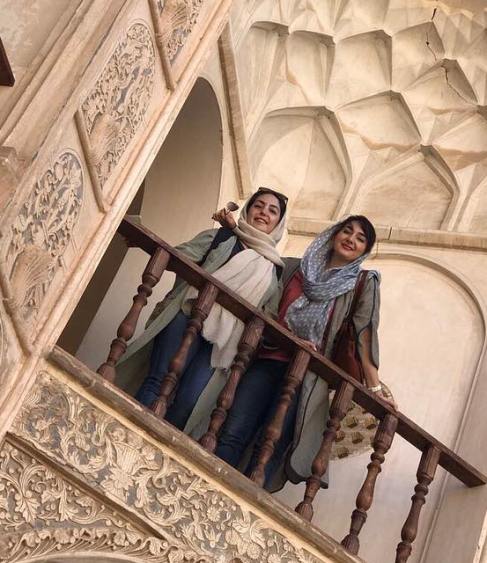 هانیه توسلی و خواهرش