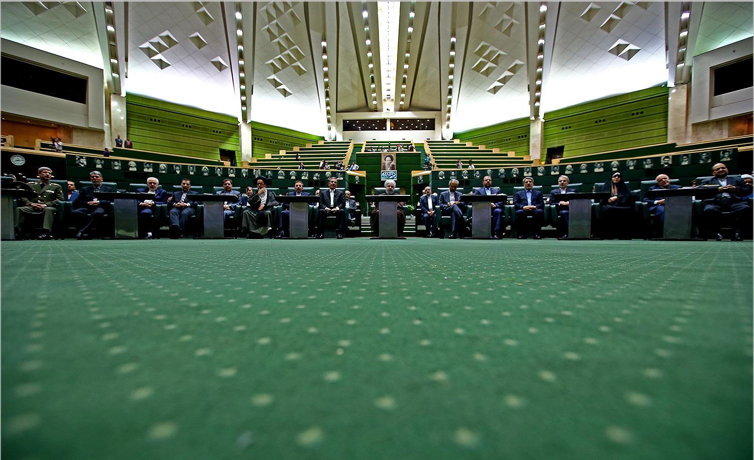 ۸ نماینده فعال مجلس در جریان رأی اعتماد به وزرا /قاضی‌پور همچنان پرسروصدا و پرحاشیه /جدال پینگ پنگی آقای اصلاح‌طلب با رئیس مجلس /پایداری‌ها با یک نماینده میدان‌داری کردند