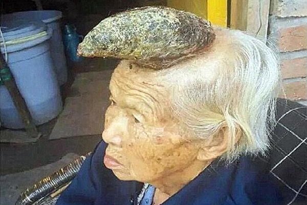 زن تک شاخ چینی !؟/عکس