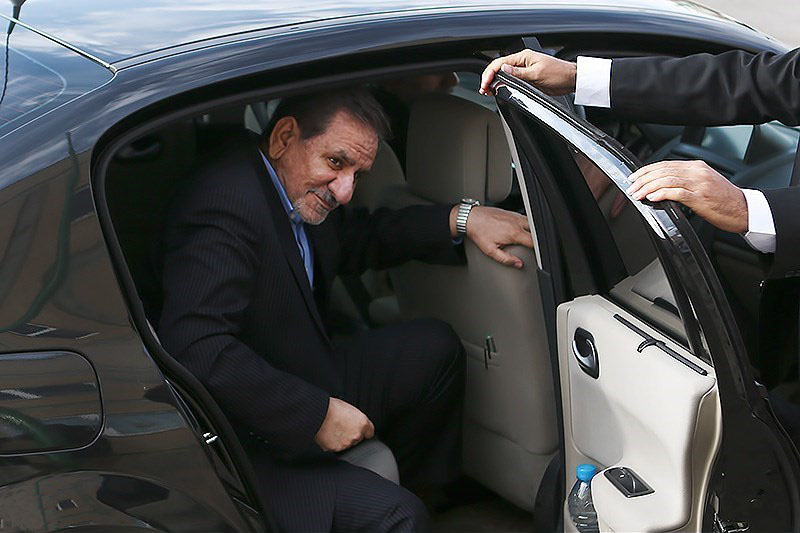 کوچ جهانگیری از متن دولت روحانی به حاشیه /برنامه استراتژیک اصلاح طلبان برای انتخابات 1400 /رویای کارگزاران برای ماندگار شدن جهانگیری در «پاستورِ بعد از روحانی» /معمای رضايت چپ‌گراها از كم شدن اختيارات جهانگيري در دولت