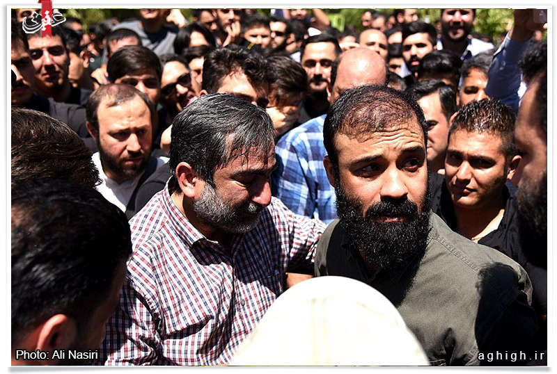 حضور رضا هلالی و روح الله بهمنی در یک مراسم تشییع/ تصاویر