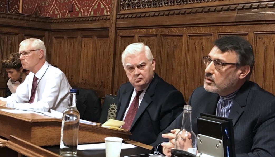 سفیر ایران در لندن در پارلمان انگلیس/ عکس