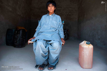 عکس/ فروشندگان بنزین در سیستان و بلوچستان 