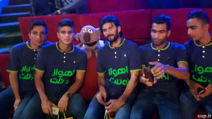 قهرمانان لیگ در خندوانه/ عکس